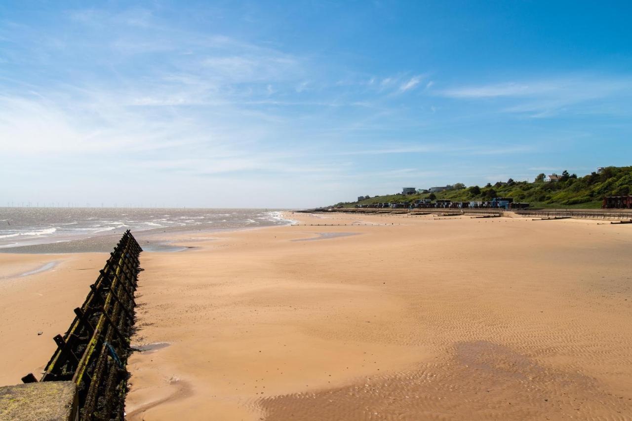Caravan For Hire At St Osyth Beach Holiday Park In Essex Ref 28107Y 滨海克拉克顿 外观 照片